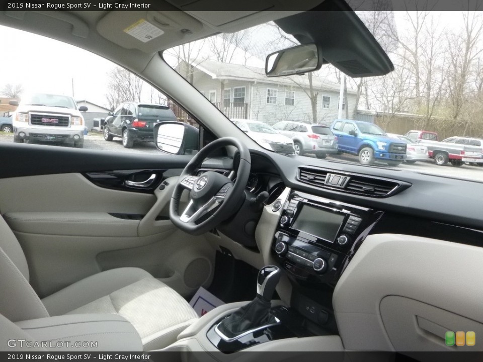 Light Gray Interior Photo for the 2019 Nissan Rogue Sport SV #132663027