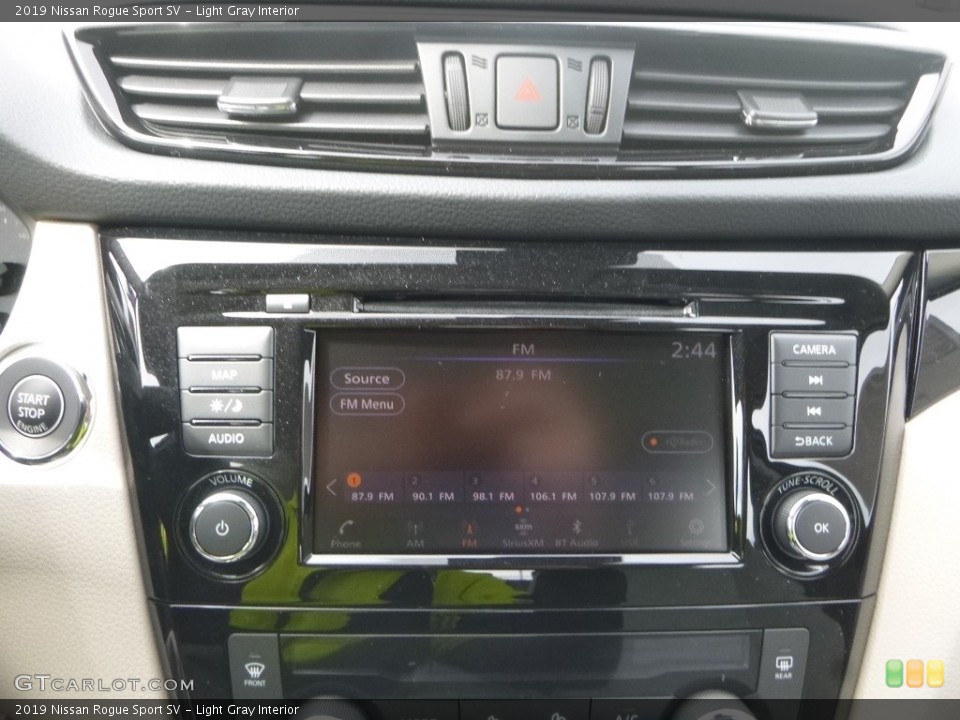 Light Gray Interior Controls for the 2019 Nissan Rogue Sport SV #132663150