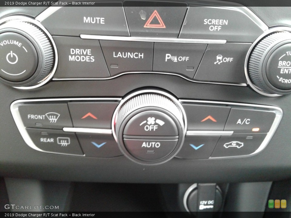 Black Interior Controls for the 2019 Dodge Charger R/T Scat Pack #132783213