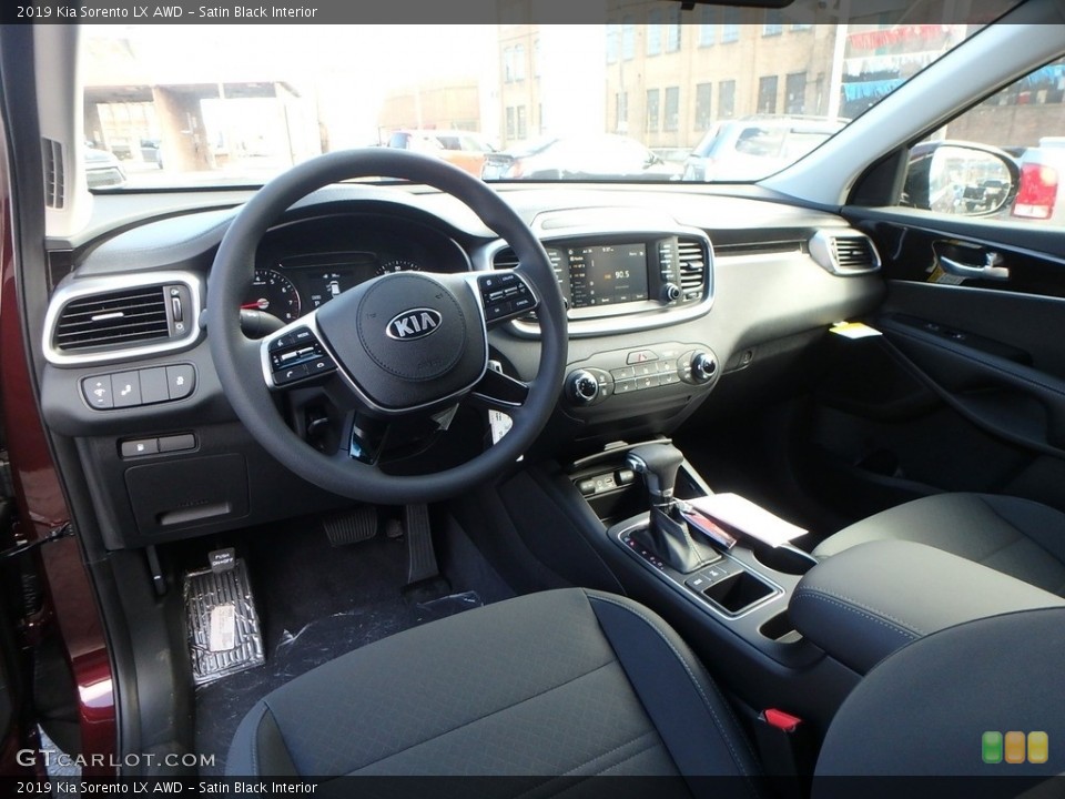 Satin Black Interior Photo for the 2019 Kia Sorento LX AWD #132797261