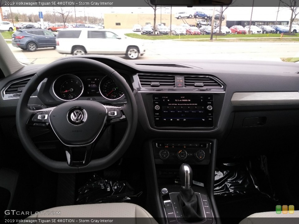 Storm Gray Interior Dashboard for the 2019 Volkswagen Tiguan SE 4MOTION #132802052