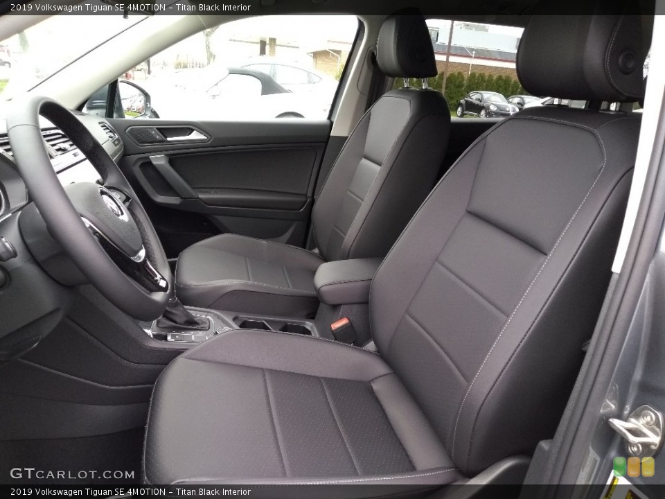 Titan Black Interior Front Seat for the 2019 Volkswagen Tiguan SE 4MOTION #132802646