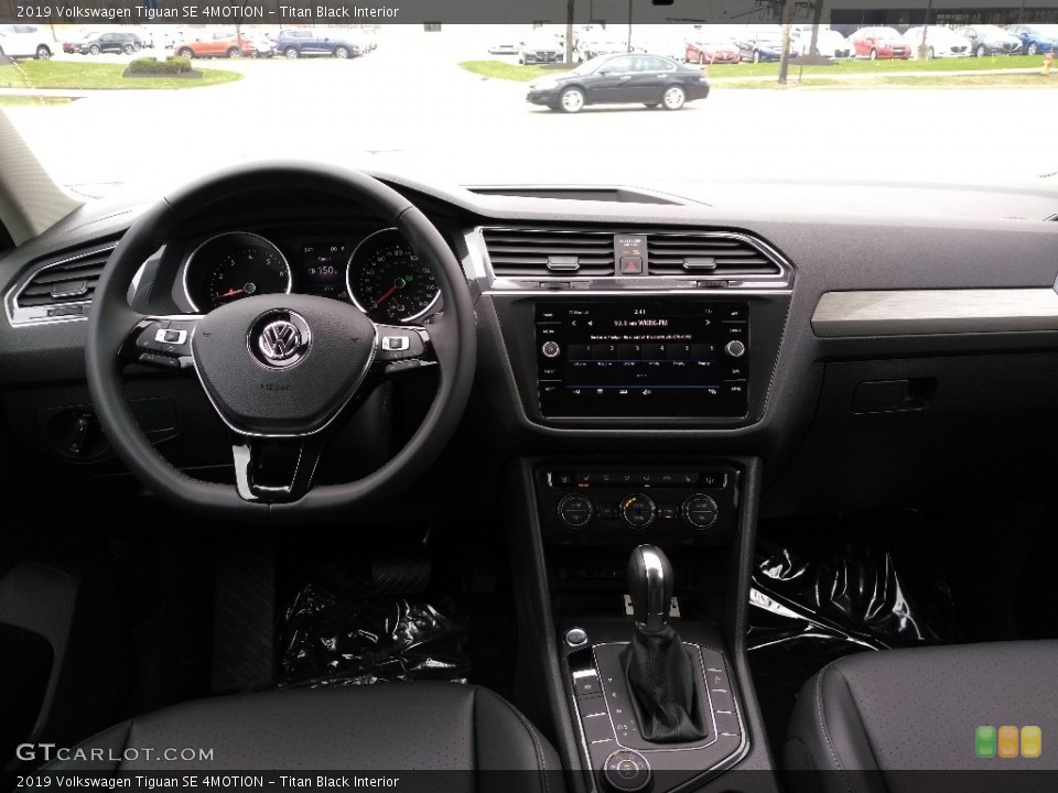 Titan Black Interior Dashboard for the 2019 Volkswagen Tiguan SE 4MOTION #132802670
