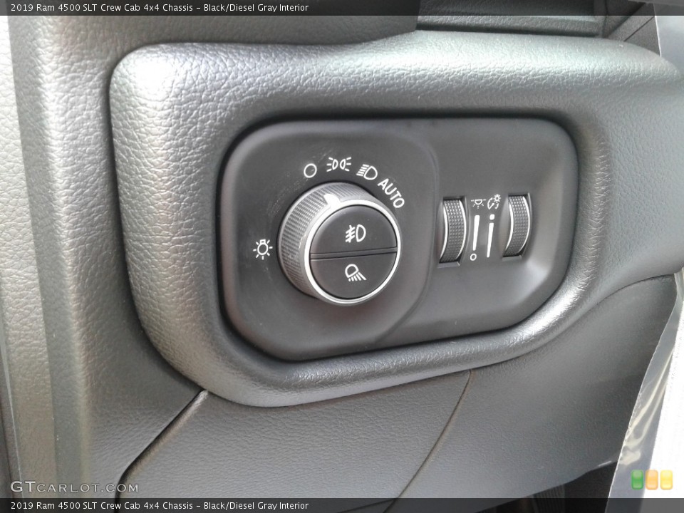 Black/Diesel Gray Interior Controls for the 2019 Ram 4500 SLT Crew Cab 4x4 Chassis #132822438