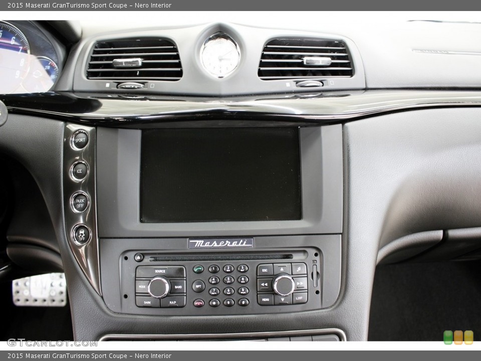 Nero Interior Dashboard for the 2015 Maserati GranTurismo Sport Coupe #132841593