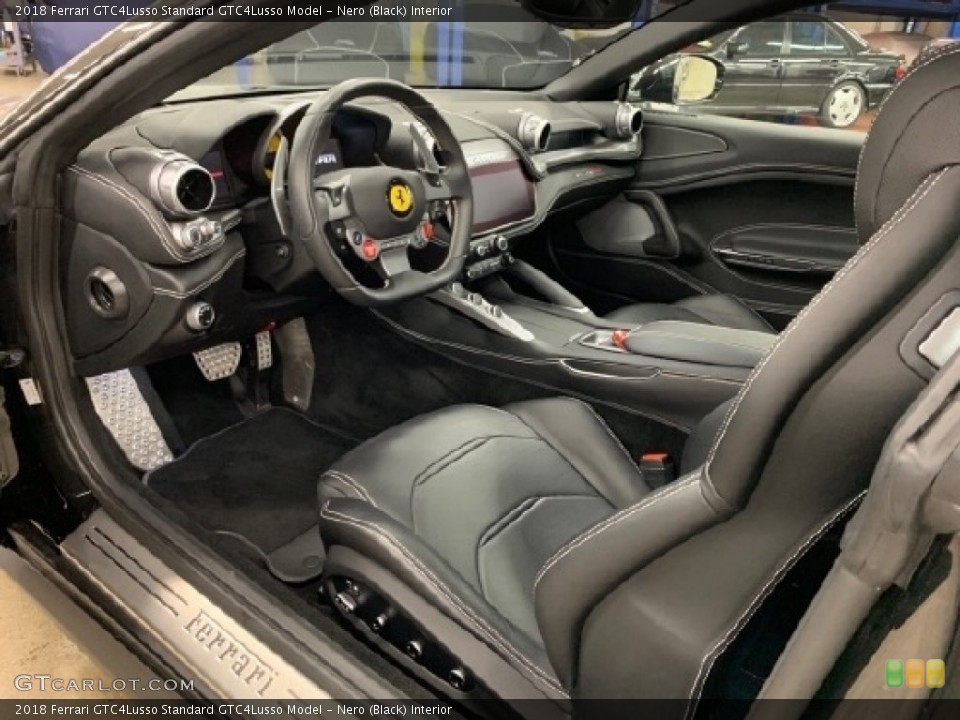 Nero (Black) Interior Photo for the 2018 Ferrari GTC4Lusso  #132953387