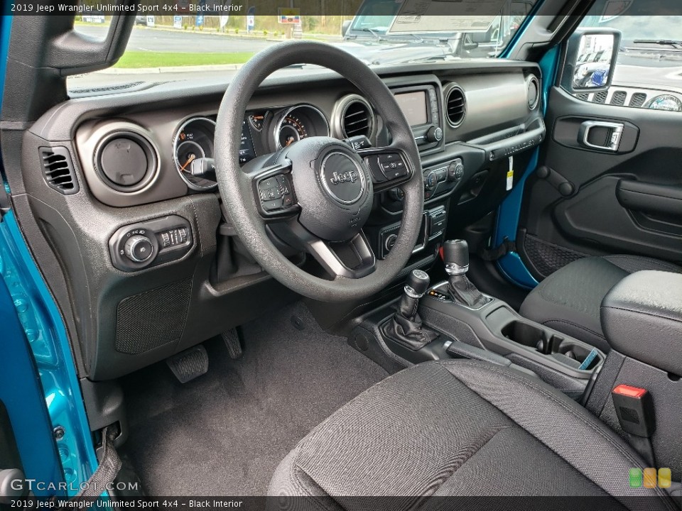 Black Interior Photo for the 2019 Jeep Wrangler Unlimited Sport 4x4 #132963848