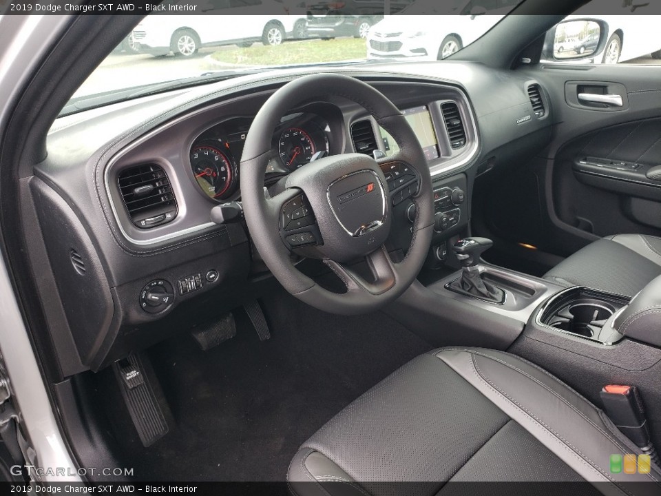 Black Interior Photo for the 2019 Dodge Charger SXT AWD #132964820