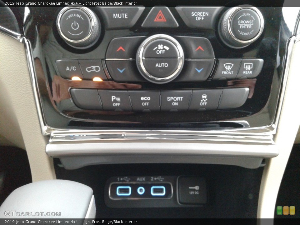 Light Frost Beige/Black Interior Controls for the 2019 Jeep Grand Cherokee Limited 4x4 #132975470