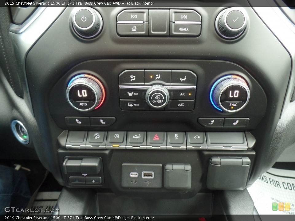 Jet Black Interior Controls for the 2019 Chevrolet Silverado 1500 LT Z71 Trail Boss Crew Cab 4WD #132986540