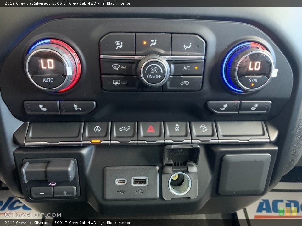 Jet Black Interior Controls for the 2019 Chevrolet Silverado 1500 LT Crew Cab 4WD #132996503