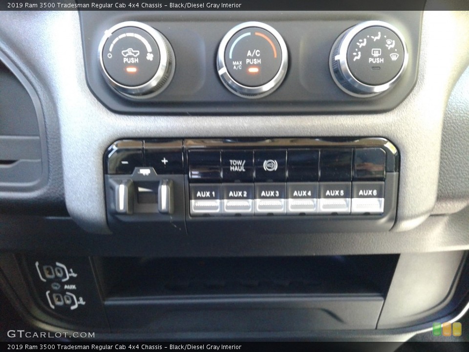 Black/Diesel Gray Interior Controls for the 2019 Ram 3500 Tradesman Regular Cab 4x4 Chassis #133006214