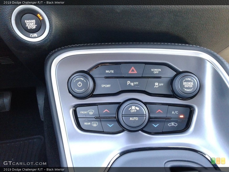 Black Interior Controls for the 2019 Dodge Challenger R/T #133006799