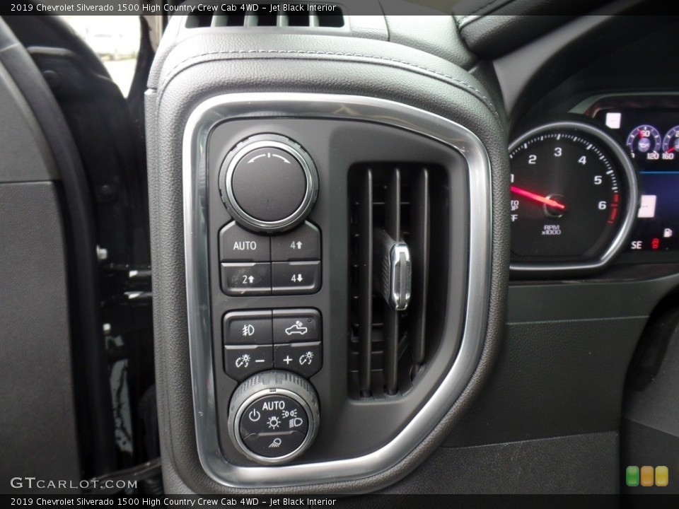 Jet Black Interior Controls for the 2019 Chevrolet Silverado 1500 High Country Crew Cab 4WD #133008176