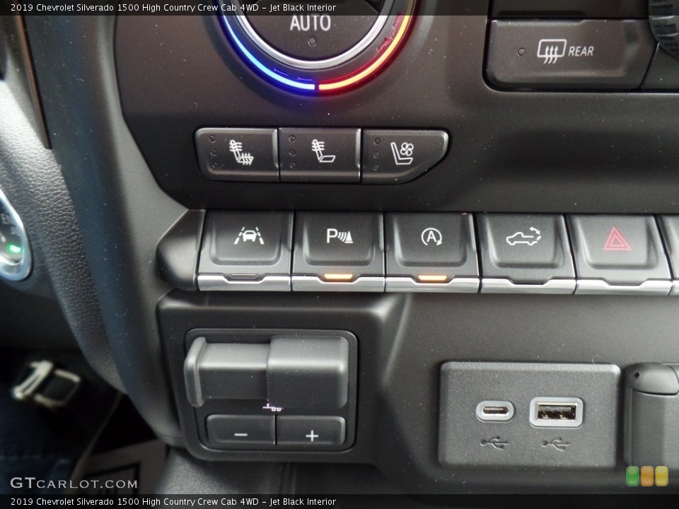 Jet Black Interior Controls for the 2019 Chevrolet Silverado 1500 High Country Crew Cab 4WD #133008797