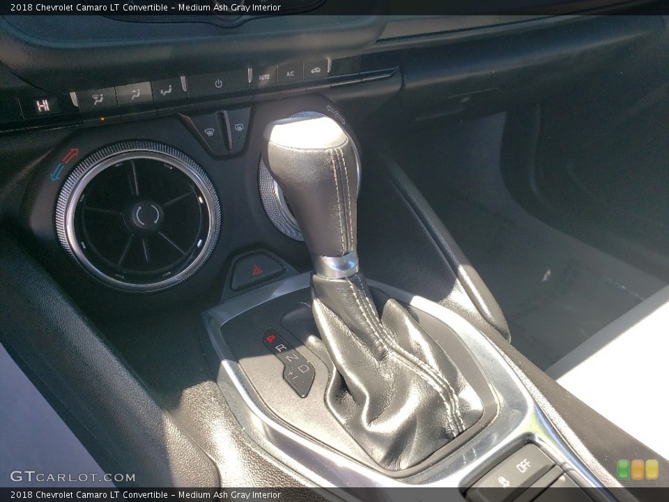 Medium Ash Gray Interior Transmission for the 2018 Chevrolet Camaro LT Convertible #133057181