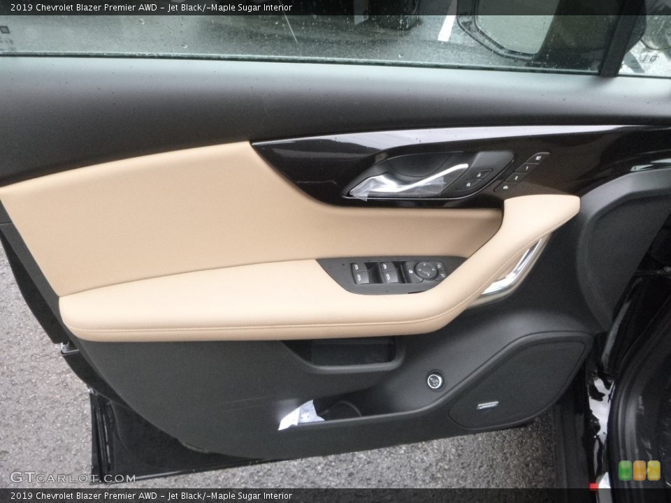 Jet Black/­Maple Sugar Interior Door Panel for the 2019 Chevrolet Blazer Premier AWD #133071367