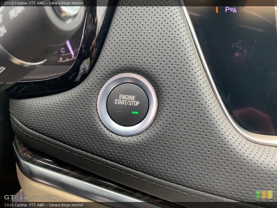 Sahara Beige Interior Controls for the 2019 Cadillac XT5 AWD #133099155