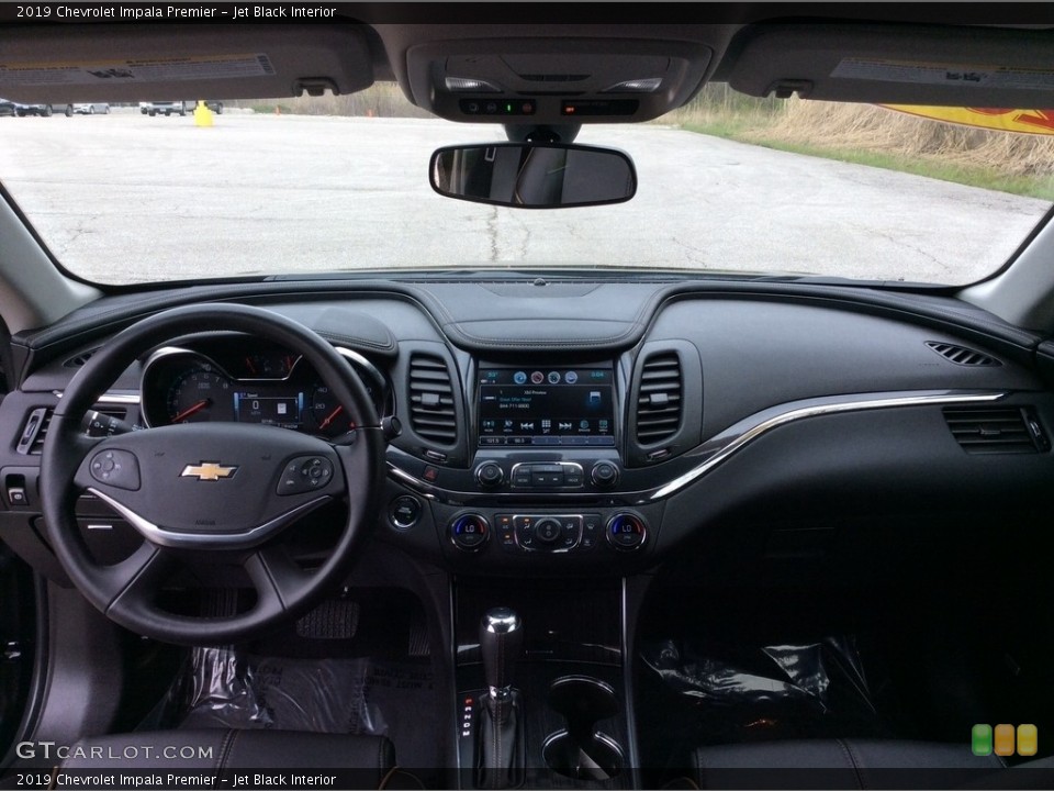 Jet Black Interior Dashboard for the 2019 Chevrolet Impala Premier #133110380