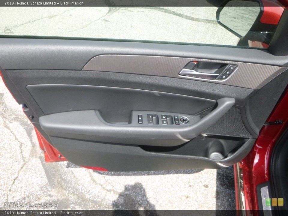Black Interior Door Panel for the 2019 Hyundai Sonata Limited #133111103