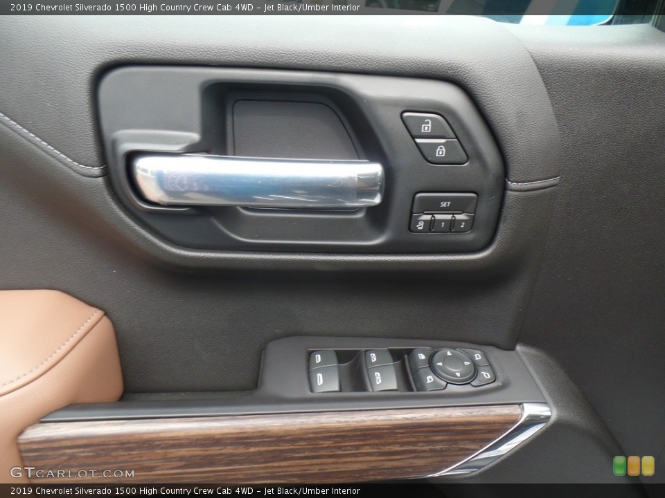 Jet Black/Umber Interior Controls for the 2019 Chevrolet Silverado 1500 High Country Crew Cab 4WD #133124552