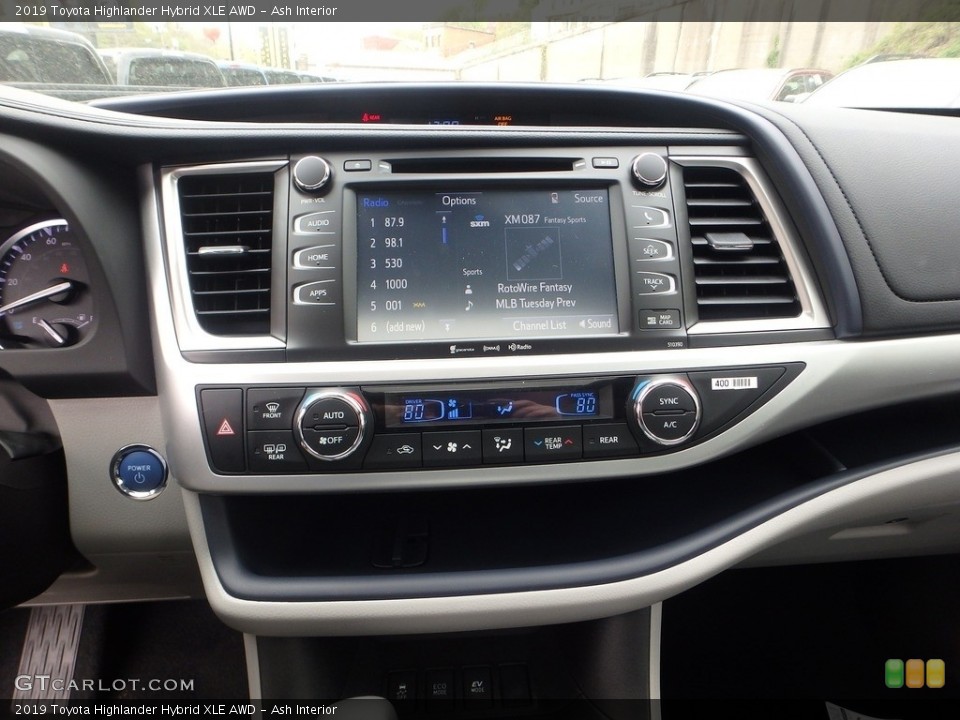 Ash Interior Controls for the 2019 Toyota Highlander Hybrid XLE AWD #133134296