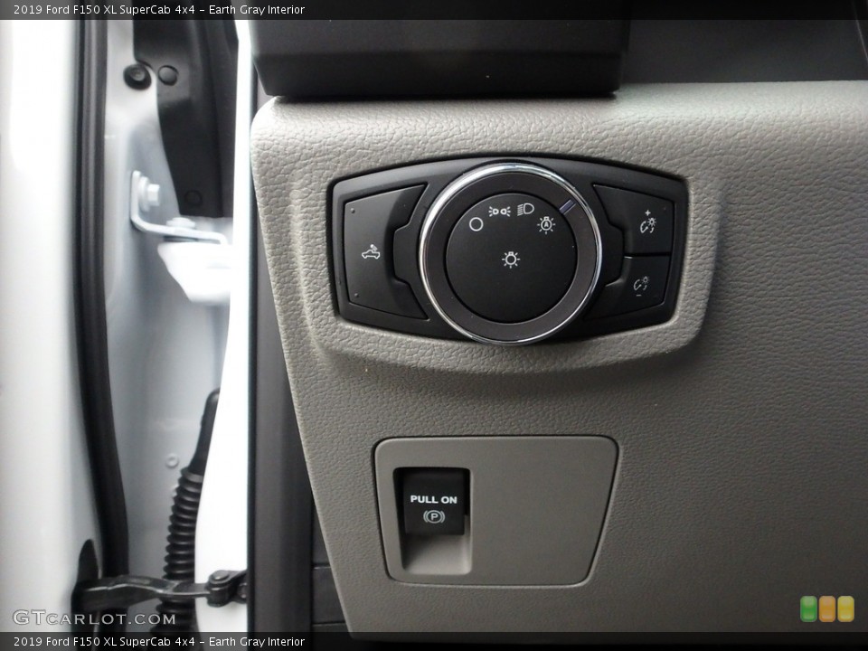 Earth Gray Interior Controls for the 2019 Ford F150 XL SuperCab 4x4 #133134740