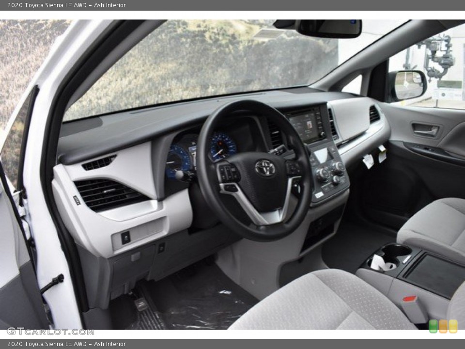 Ash Interior Photo for the 2020 Toyota Sienna LE AWD #133135723