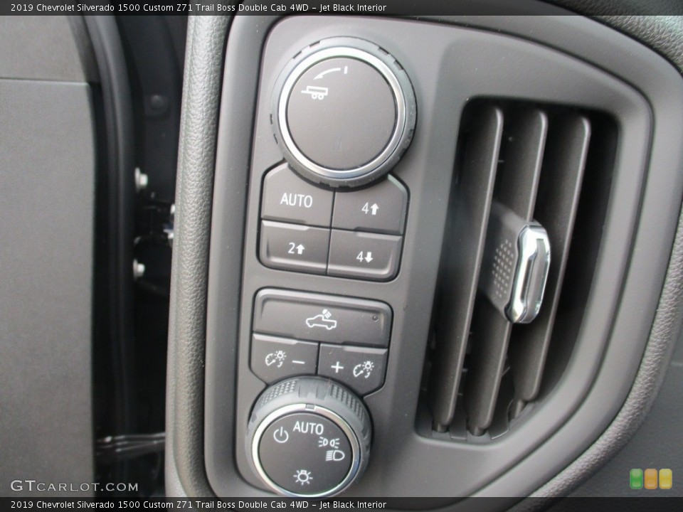 Jet Black Interior Controls for the 2019 Chevrolet Silverado 1500 Custom Z71 Trail Boss Double Cab 4WD #133139324