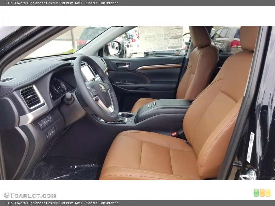 Saddle Tan Interior Photo for the 2019 Toyota Highlander Limited Platinum AWD #133147637