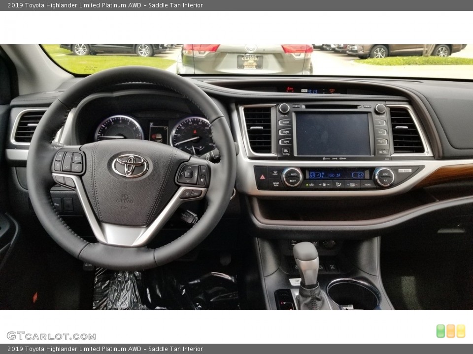 Saddle Tan Interior Dashboard for the 2019 Toyota Highlander Limited Platinum AWD #133147679