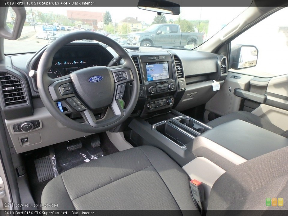 Black Interior Photo for the 2019 Ford F150 STX SuperCab 4x4 #133152113