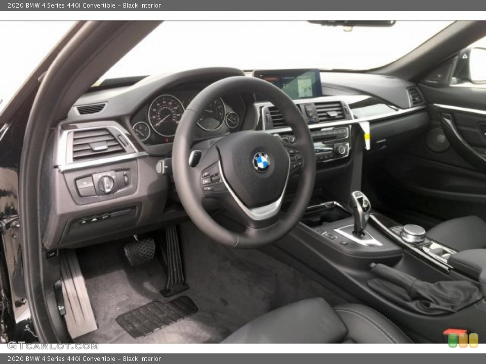 Black Interior Dashboard for the 2020 BMW 4 Series 440i Convertible #133190562