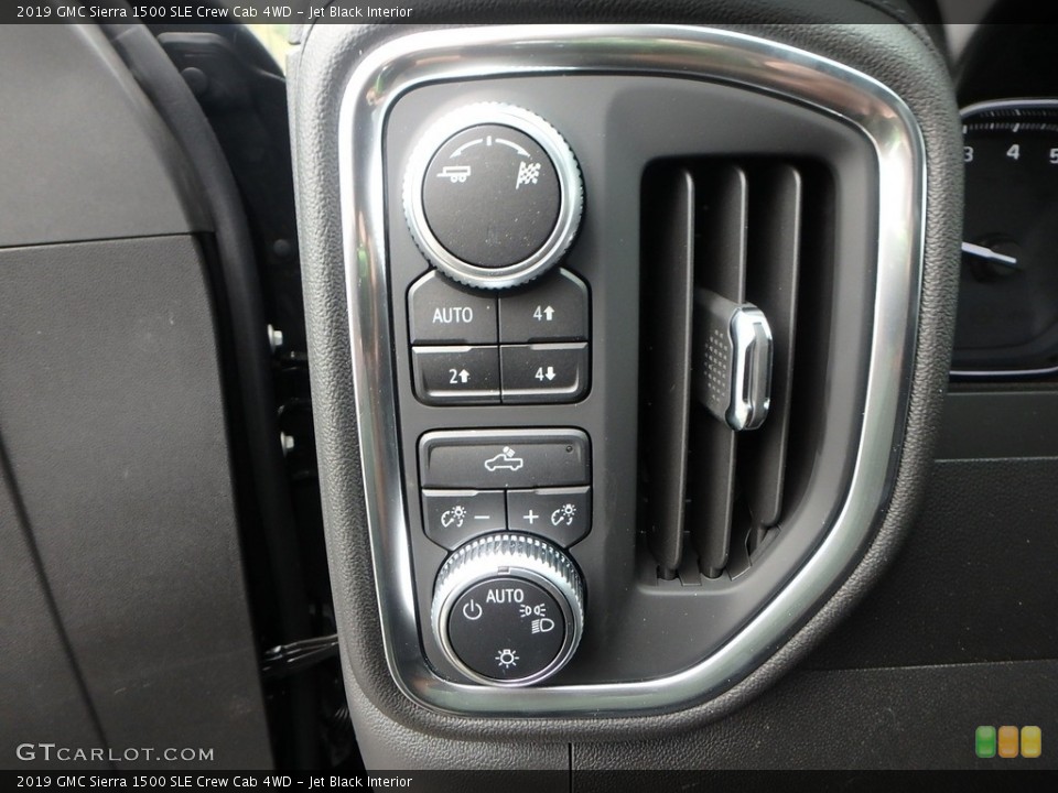 Jet Black Interior Controls for the 2019 GMC Sierra 1500 SLE Crew Cab 4WD #133191714