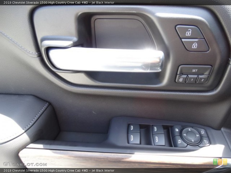 Jet Black Interior Controls for the 2019 Chevrolet Silverado 1500 High Country Crew Cab 4WD #133202385