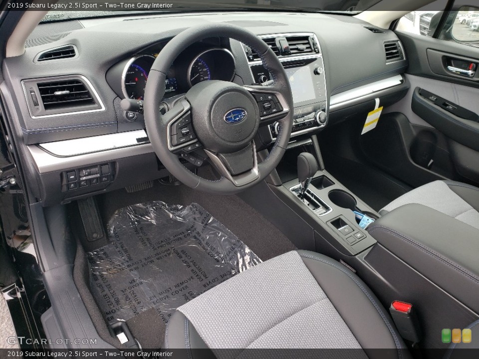Two-Tone Gray Interior Photo for the 2019 Subaru Legacy 2.5i Sport #133210236