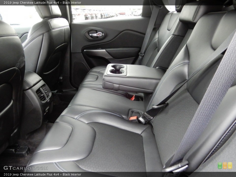 Black Interior Rear Seat for the 2019 Jeep Cherokee Latitude Plus 4x4 #133219899