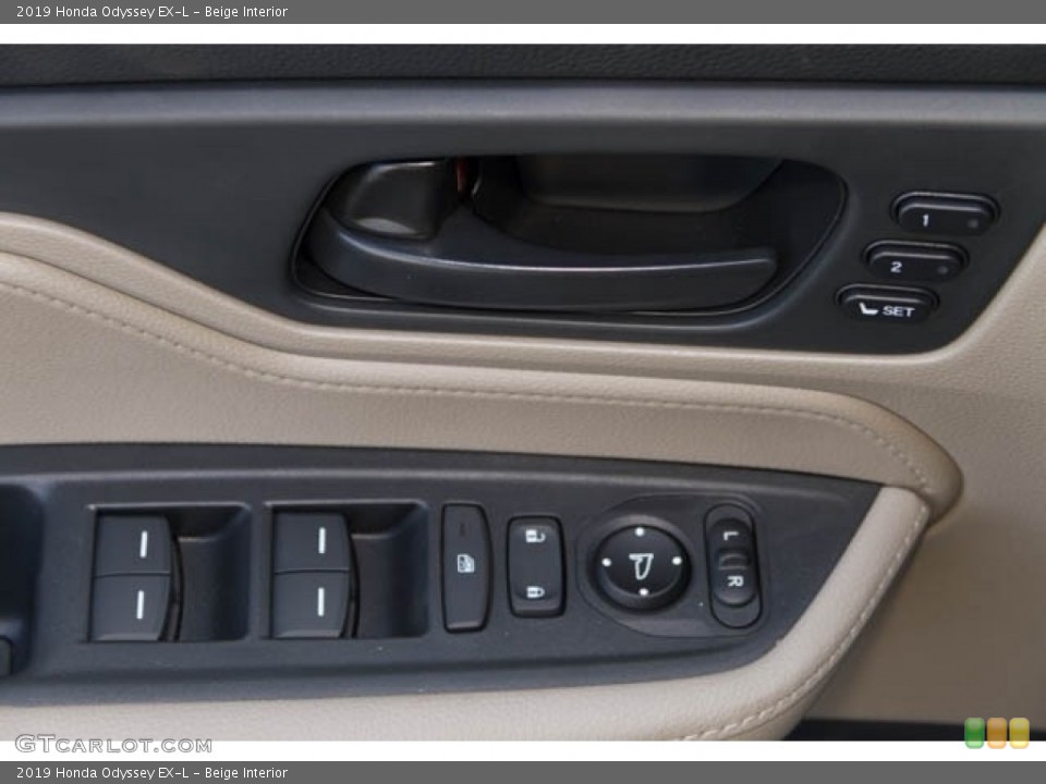 Beige Interior Controls for the 2019 Honda Odyssey EX-L #133231041