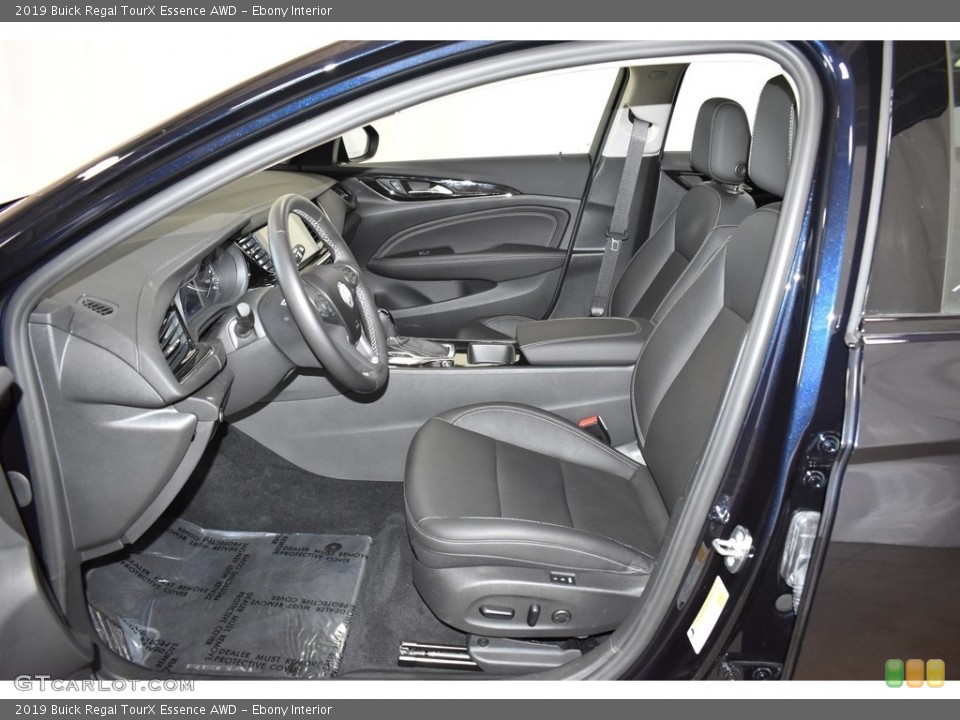 Ebony Interior Photo for the 2019 Buick Regal TourX Essence AWD #133235559