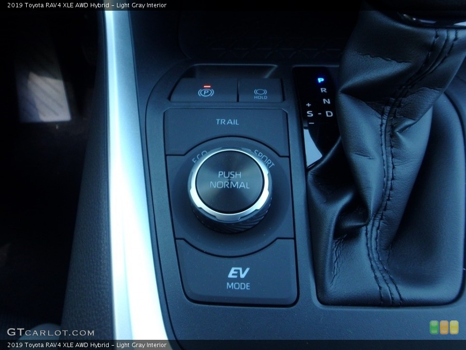 Light Gray Interior Controls for the 2019 Toyota RAV4 XLE AWD Hybrid #133257871