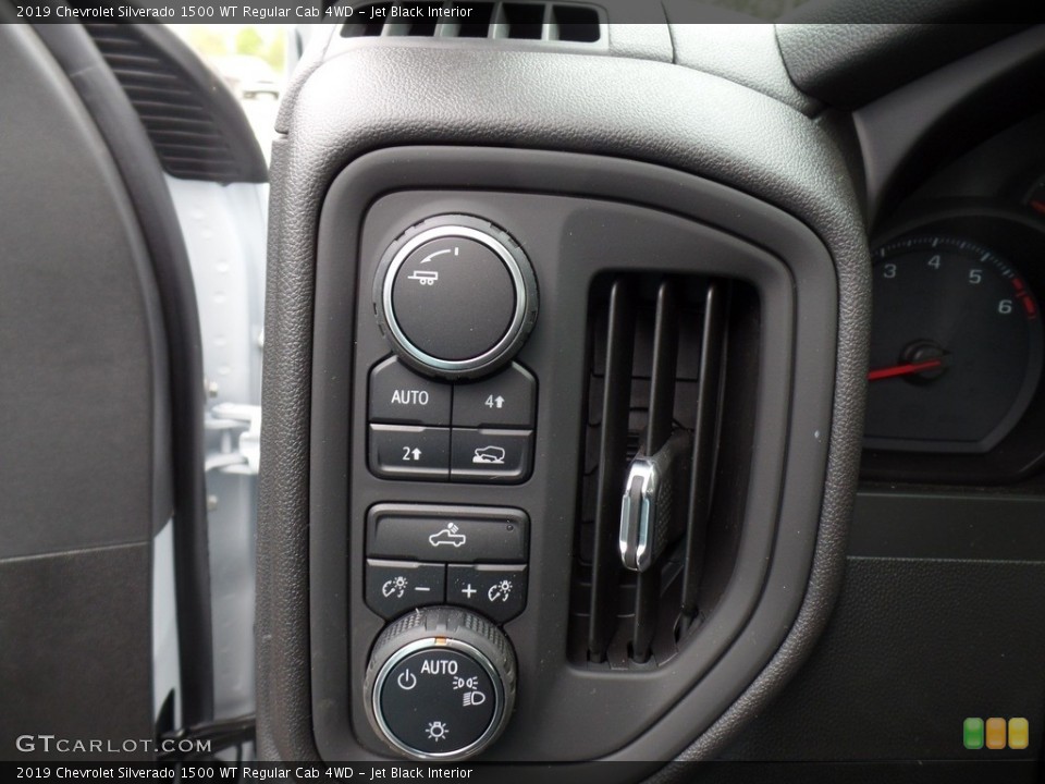 Jet Black Interior Controls for the 2019 Chevrolet Silverado 1500 WT Regular Cab 4WD #133301838