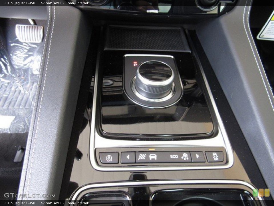 Ebony Interior Controls for the 2019 Jaguar F-PACE R-Sport AWD #133302591