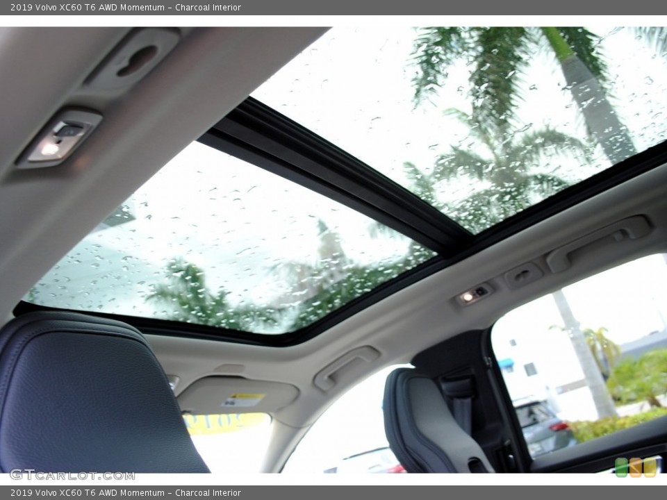 Charcoal Interior Sunroof for the 2019 Volvo XC60 T6 AWD Momentum #133369055