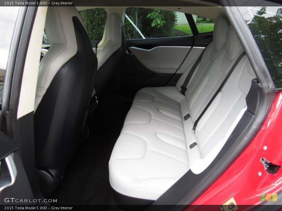 Grey Interior Rear Seat for the 2015 Tesla Model S 90D #133444709