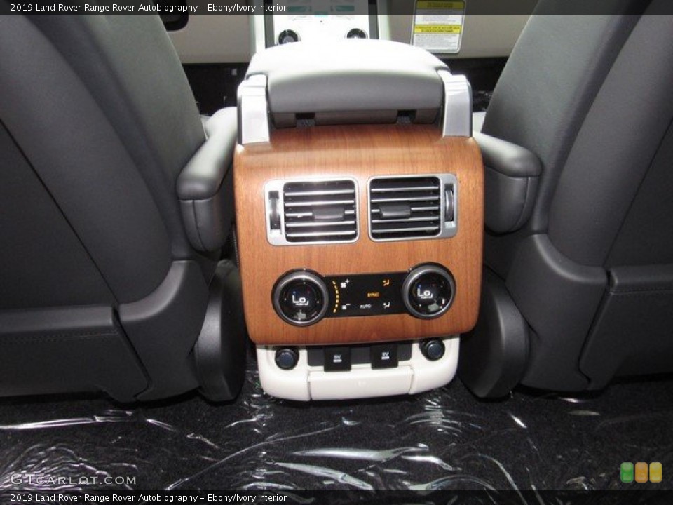 Ebony/Ivory Interior Controls for the 2019 Land Rover Range Rover Autobiography #133452666