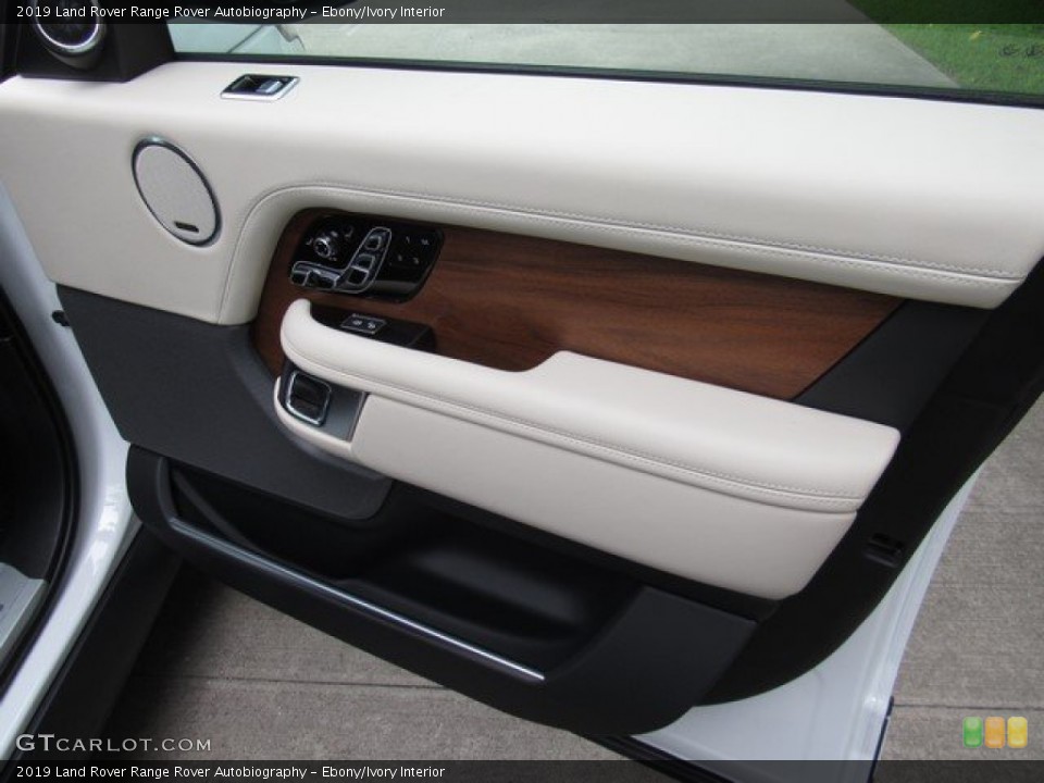 Ebony/Ivory Interior Door Panel for the 2019 Land Rover Range Rover Autobiography #133452741