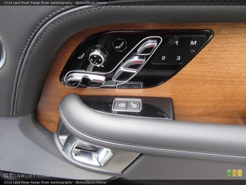 Ebony/Ebony Interior Controls for the 2019 Land Rover Range Rover Autobiography #133453560