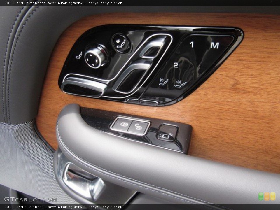 Ebony/Ebony Interior Controls for the 2019 Land Rover Range Rover Autobiography #133453599