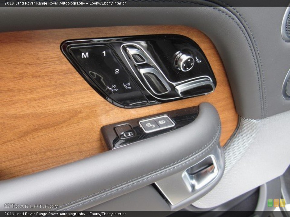 Ebony/Ebony Interior Controls for the 2019 Land Rover Range Rover Autobiography #133453653