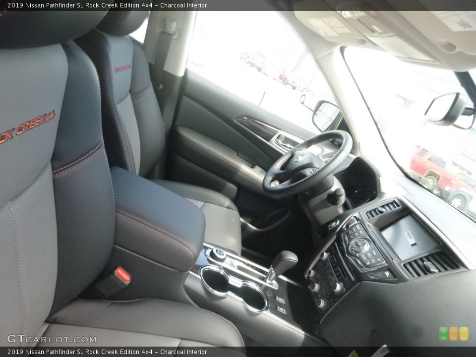 Charcoal Interior Photo for the 2019 Nissan Pathfinder SL Rock Creek Edition 4x4 #133468105